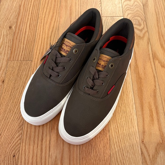 Levi’s Ethan Perf Stacked Sneaker - Picture 2 of 13